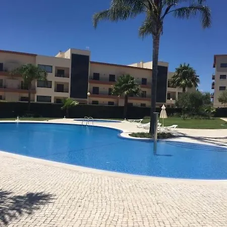 3 Bedroom Apartment With Pool In Lagos Exterior photo