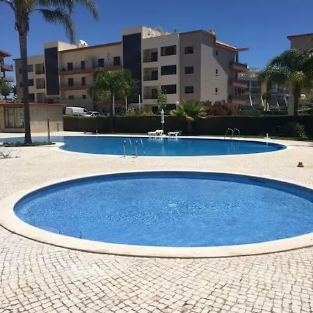 3 Bedroom Apartment With Pool In Lagos Exterior photo