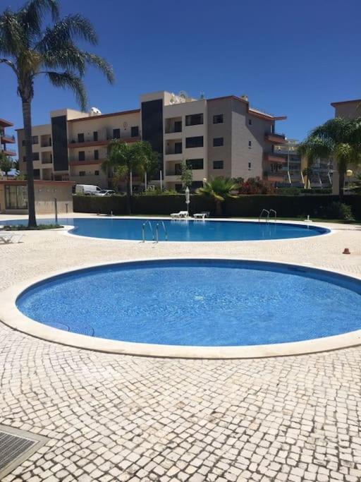 3 Bedroom With Pool In Lagos